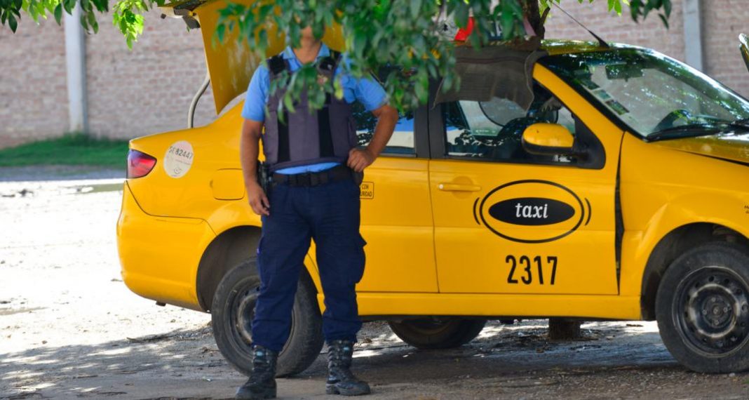 taxi-donato-alvarez_1581945532
