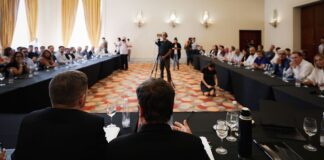 Kicillof: “Existe otro camino y es con mercado interno, trabajo y producción nacional”