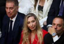 El gobierno, jaqueado en la opinión pública por el affaire Adorni
