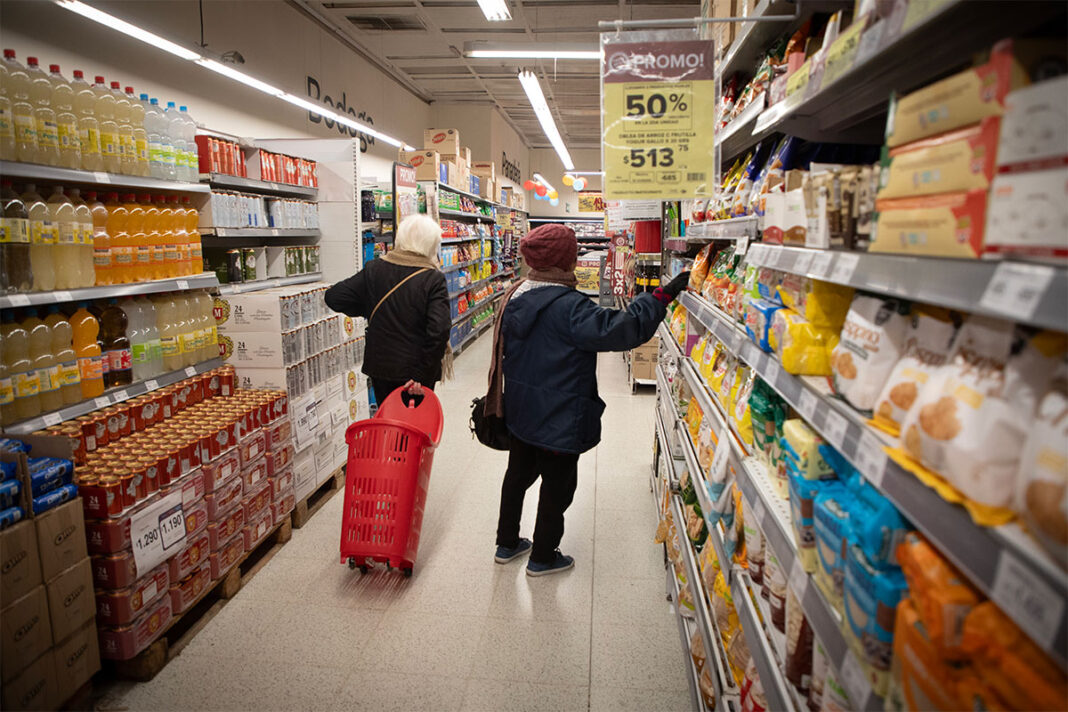 supermercados-gondolas-foto-Martin-Zabala-Xinhua