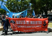 Una empresa denunciada por contaminar con asbesto dicta clases en escuelas