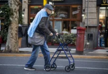 el 70% de familias con adultos mayores no cuentan con los ingresos necesarios para comer